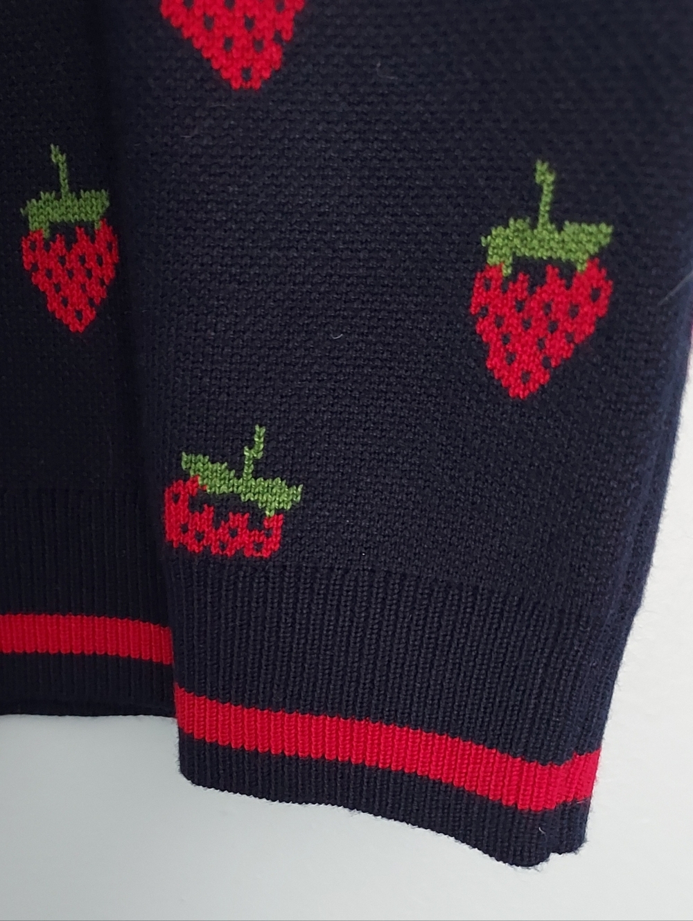 Adrianna Papell Strawberry Motif Short Sleeve Sweater Size Small NEW NWT Retro - Picture 9 of 12